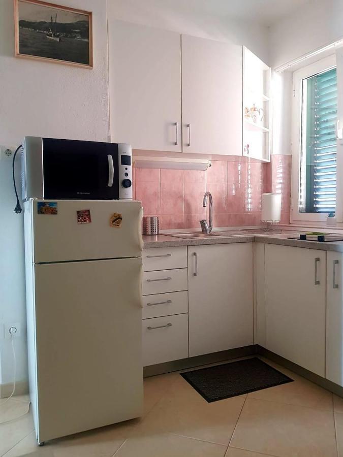 Apartment Dalma Podgora Exterior foto
