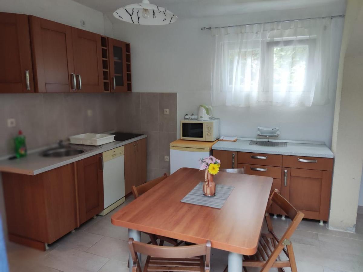 Apartment Dalma Podgora Exterior foto